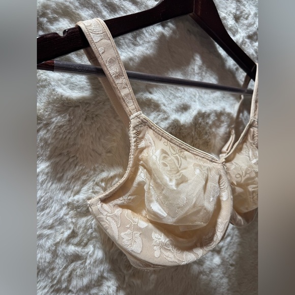 Wacoal Awareness Full Figure Underwire Bra Back Closure Bow women’s size 34D - Picture 4 of 12